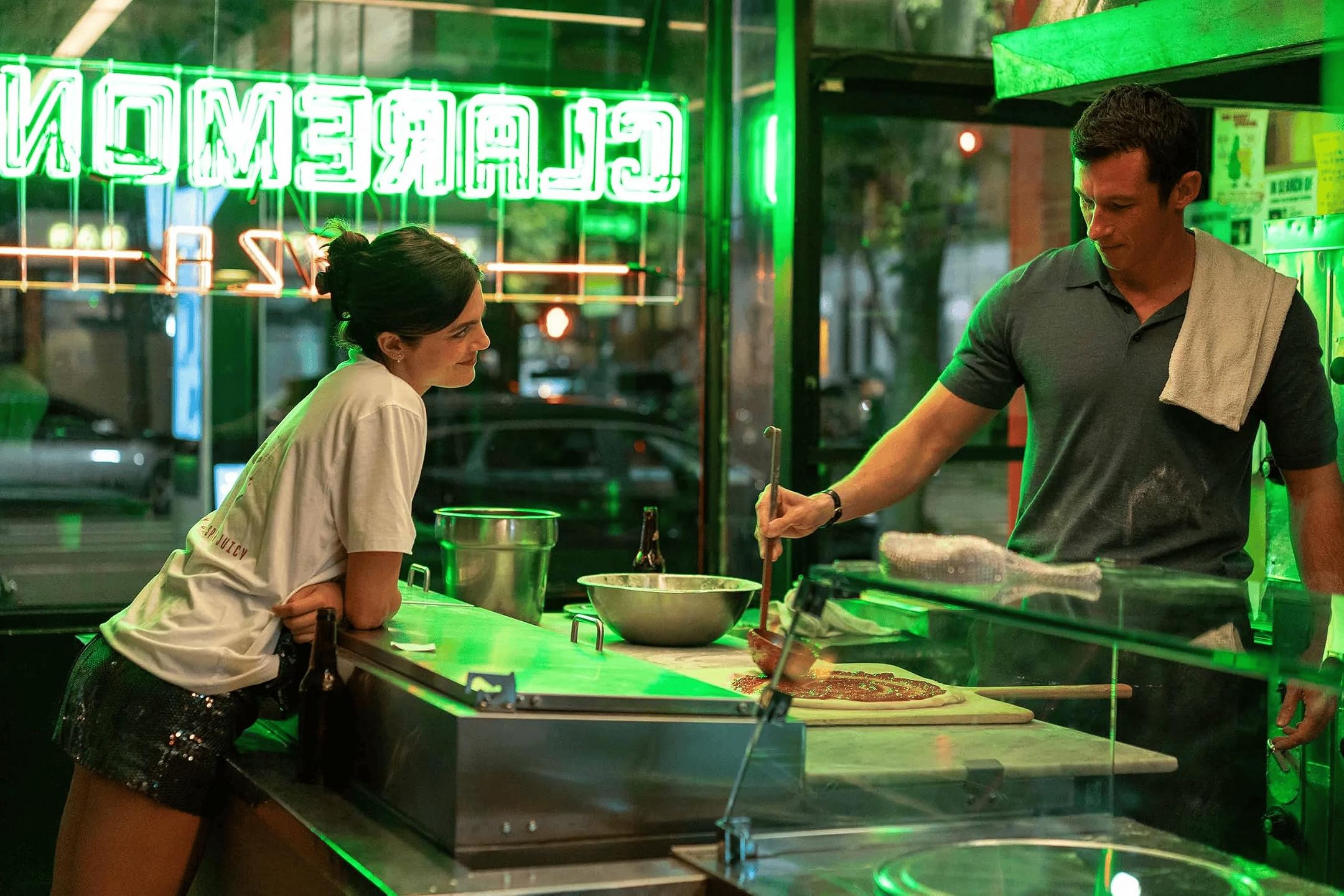 One Night Only — filmden bir kare